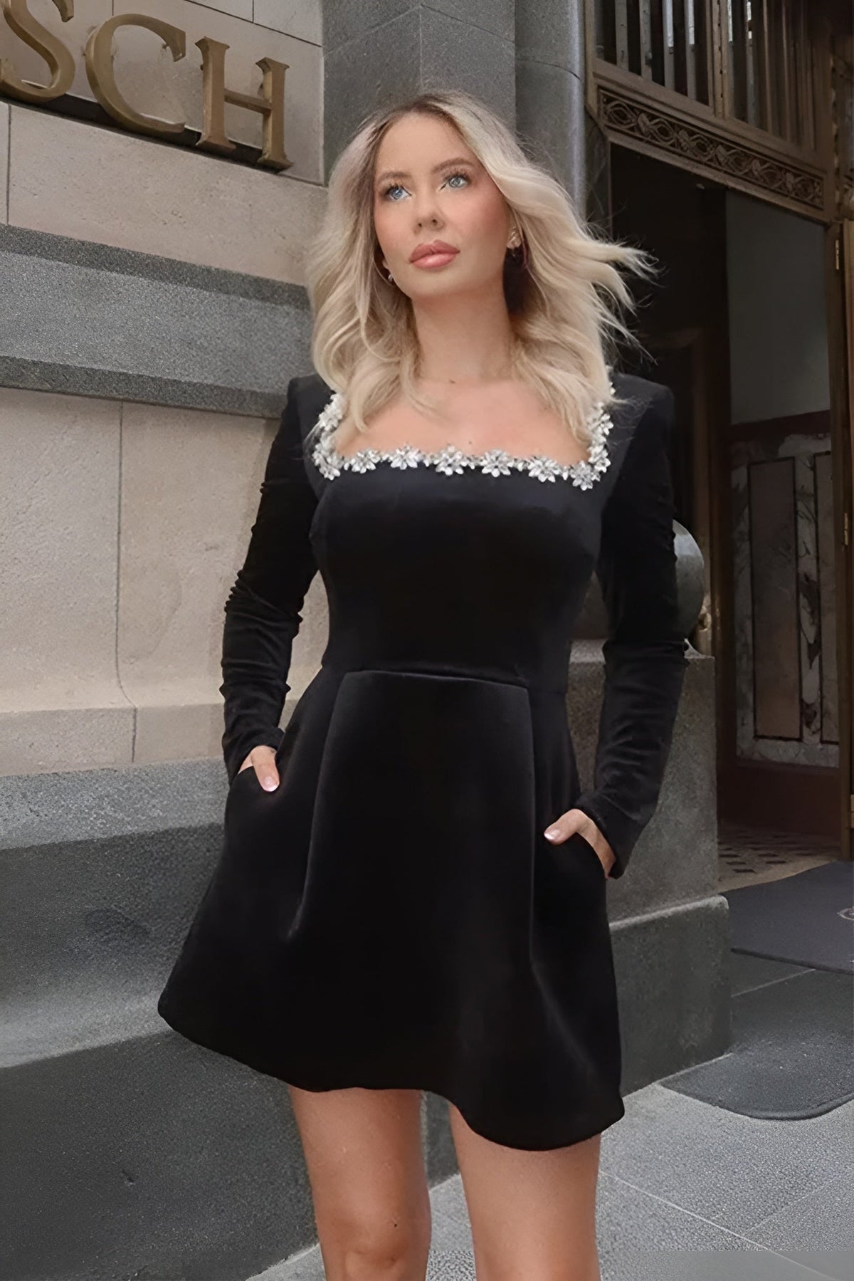 #Colour_Black